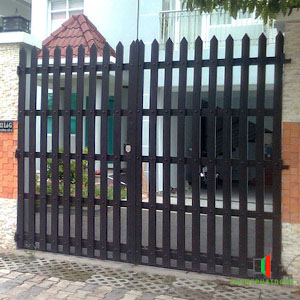 Cổng sắt 2 cánh đơn giản đẹp giá rẻ