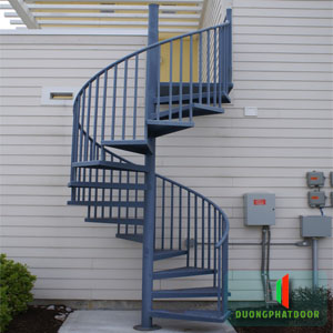 Mẫu cầu thang sắt ngoài trời xoắn