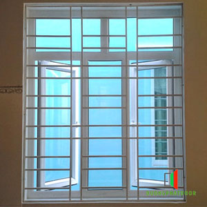 Khung bảo vệ cửa sổ bằng sắt hộp