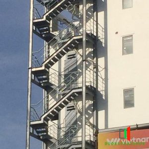 Cầu Thang Sắt Thoát Hiểm Gía Tốt